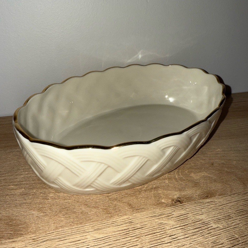 Lenox Lattice Oval Bowl - Picture 4 of 7